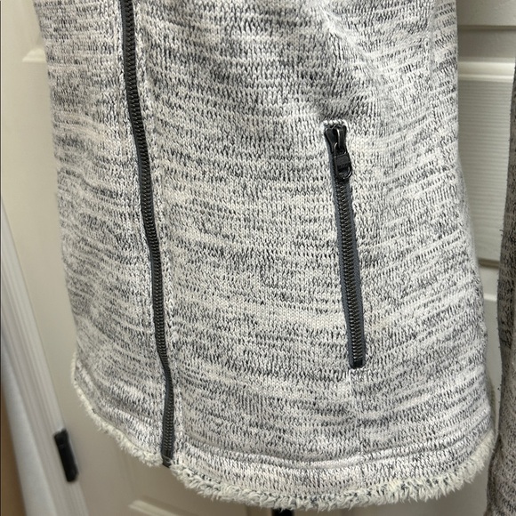 Kuhl Ascendyr Hooded Fleece Jacket with Pockets , Size XS, Ash gray, EUC - Picture 4 of 10